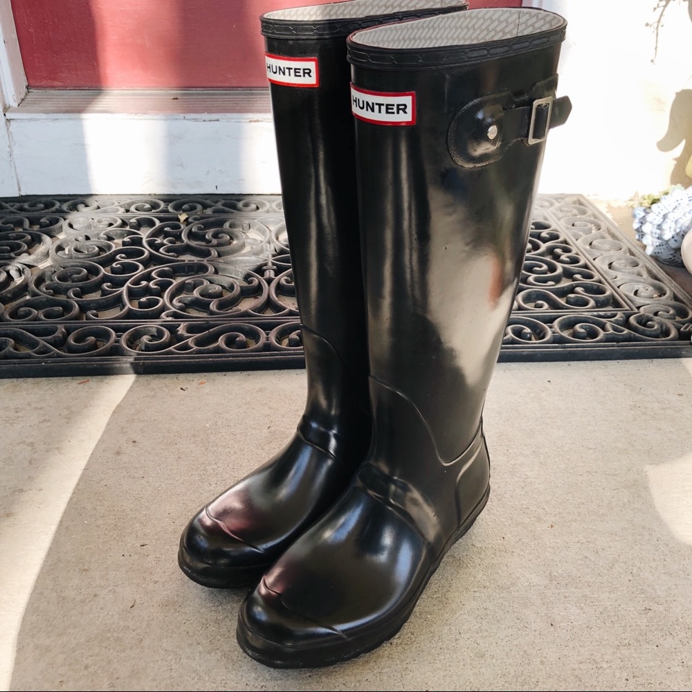 Black glossy Hunter boots